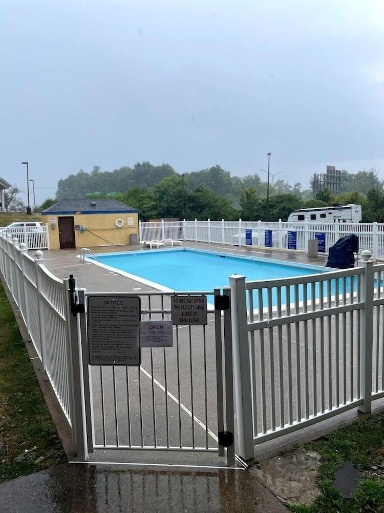 Days Inn By Wyndham Fort Wright Cincinnati Area Luaran gambar